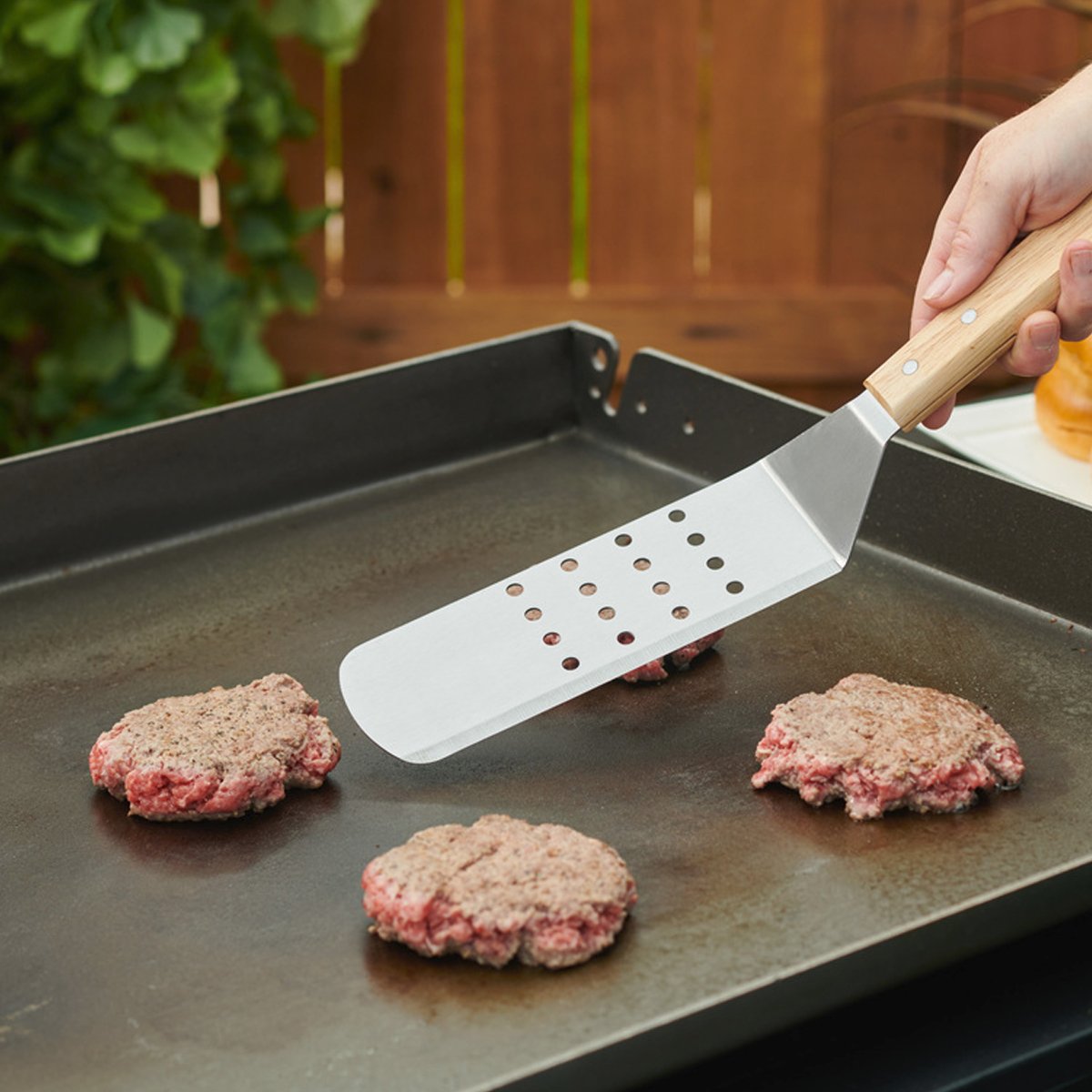 Deluxe Perforated Grill Flipper
