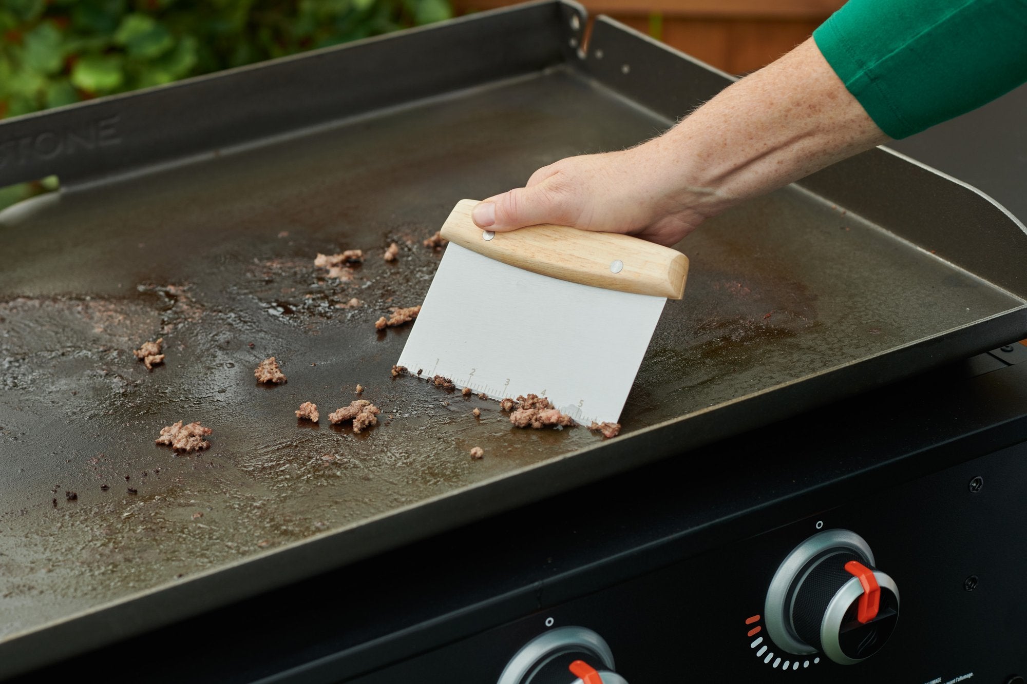 Deluxe Grilling Scraper & Flipper Set